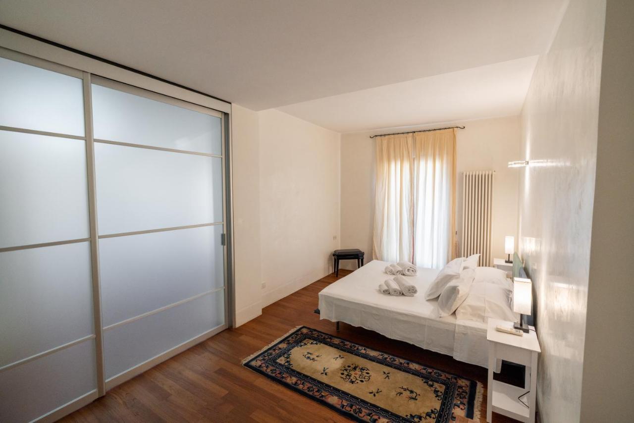 Terrazza Garibaldi By Postcardsfrom Apartment Verona Exterior photo